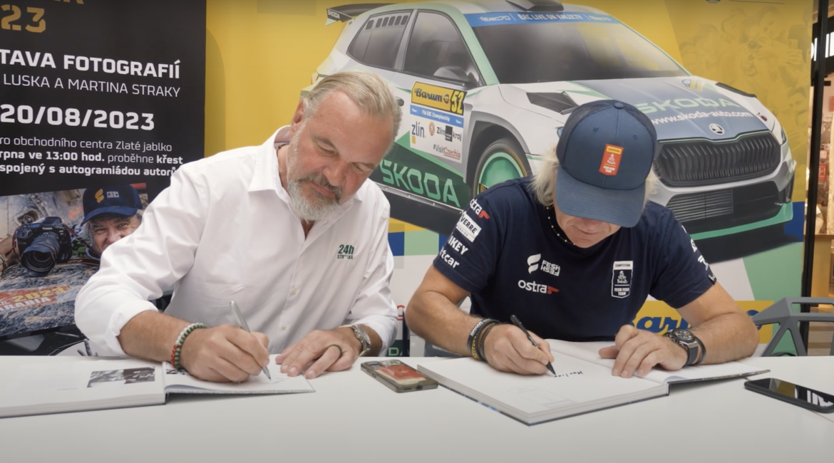 Křest dakarských knížek dopadl na výbornou